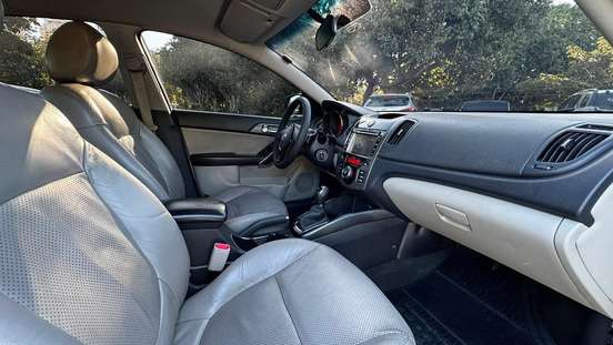 KIA-CERATO-2012