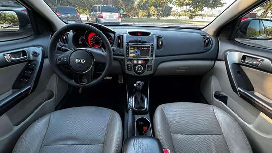 KIA-CERATO-2012