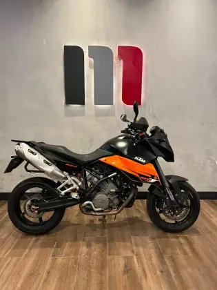 KTM SUPERMOTO 990T 