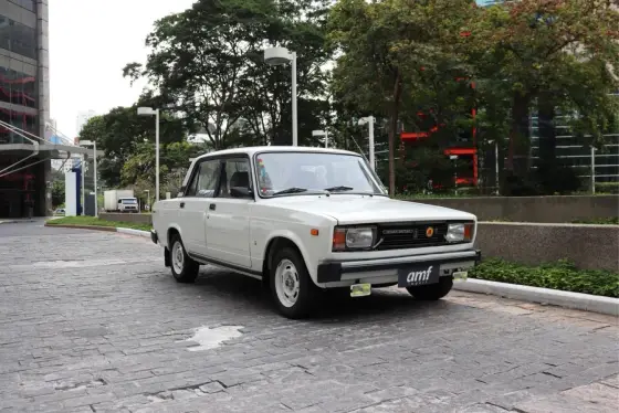LADA LAIKA 1.6 SEDAN 8V GASOLINA 4P MANUAL LADA LAIKA 1.6 SEDAN 8V GASOLINA 4P MANUAL