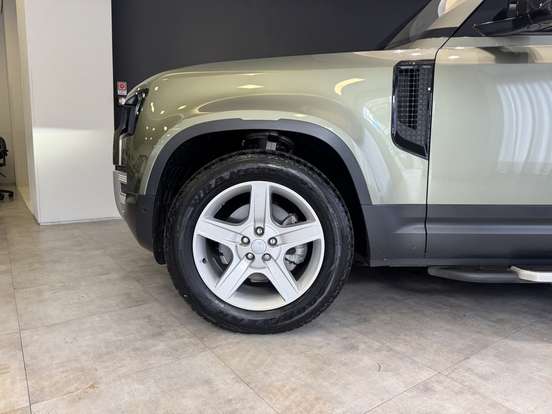LAND ROVER-DEFENDER-2021