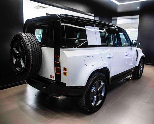 LAND ROVER-DEFENDER-2026