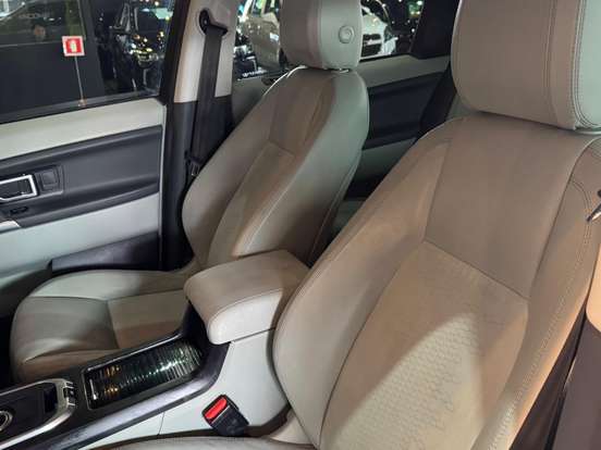 LAND ROVER-DISCOVERY SPORT-2.0 16V SI4 TURBO GASOLINA SE 4P AUTOMÁTICO LAND ROVER-DISCOVERY SPORT-2015
