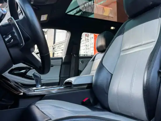LAND ROVER-RANGE ROVER EVOQUE-2.0 P250 FLEX R-DYNAMIC SE AWD AUTOMÁTICO LAND ROVER-RANGE ROVER EVOQUE-2021