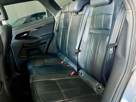 LAND ROVER-RANGE ROVER EVOQUE-2.0 P250 FLEX R-DYNAMIC SE AWD AUTOMÁTICO LAND ROVER-RANGE ROVER EVOQUE-2019
