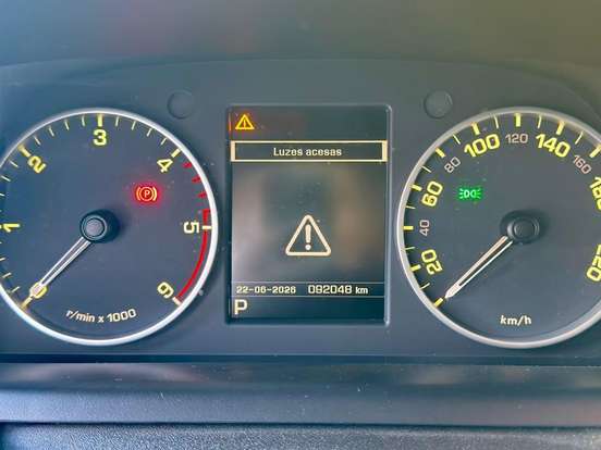 LAND ROVER-DISCOVERY 4-3.0 SE 4X4 V6 24V BI-TURBO DIESEL 4P AUTOMÁTICO LAND ROVER-DISCOVERY 4-2016