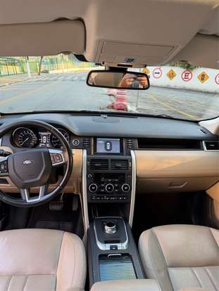 LAND ROVER-DISCOVERY SPORT-2016