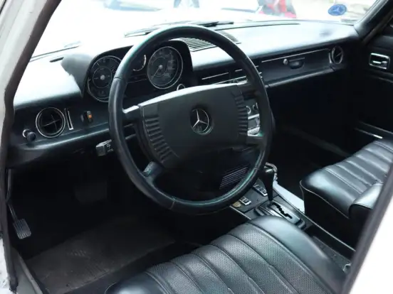 MERCEDES-BENZ-240 D-3.0 DIESEL 4P AUTOMÁTICO MERCEDES-BENZ-240 D-1976