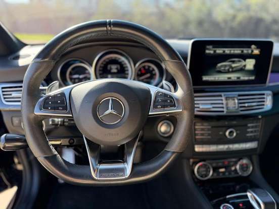 MERCEDES-BENZ-CLS 63 AMG-5.5 V8 TURBO GASOLINA 4P AUTOMÁTICO MERCEDES-BENZ-CLS 63 AMG-2015