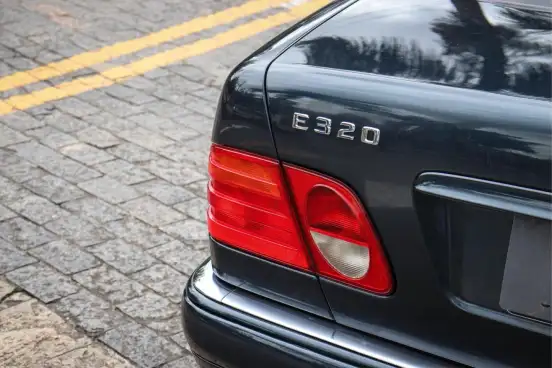 MERCEDES-BENZ-E 320-3.2 ELEGANCE V6 GASOLINA 4P AUTOMÁTICO MERCEDES-BENZ-E 320-1997