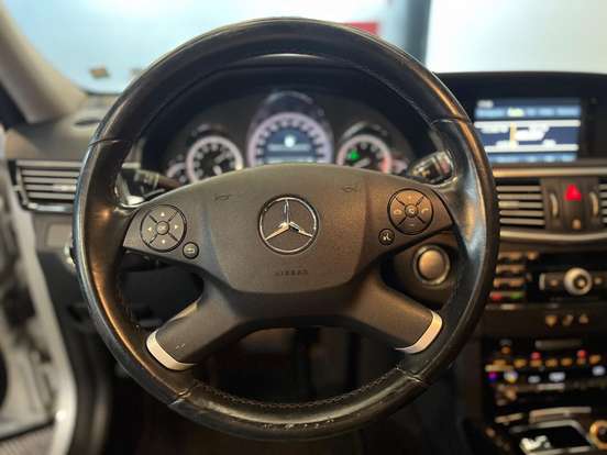 MERCEDES-BENZ-E 350-3.5 AVANTGARDE EXECUTIVE V6 GASOLINA 4P AUTOMÁTICO MERCEDES-BENZ-E 350-2009