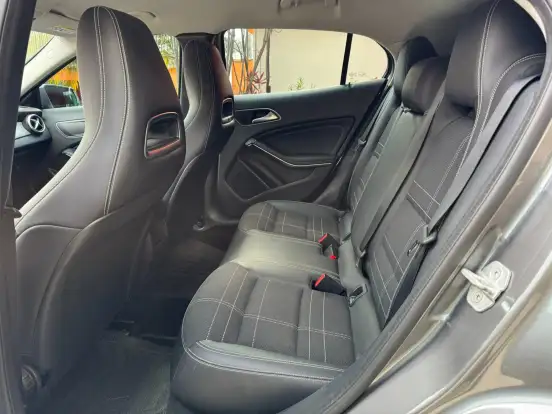 MERCEDES-BENZ-GLA 200-1.6 CGI ADVANCE 16V TURBO FLEX 4P AUTOMÁTICO MERCEDES-BENZ-GLA 200-2017