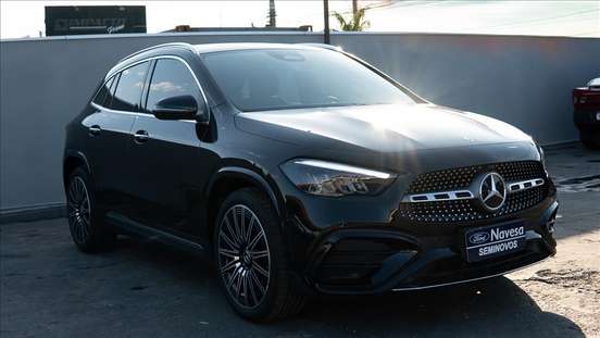MERCEDES-BENZ-GLA 200-2025