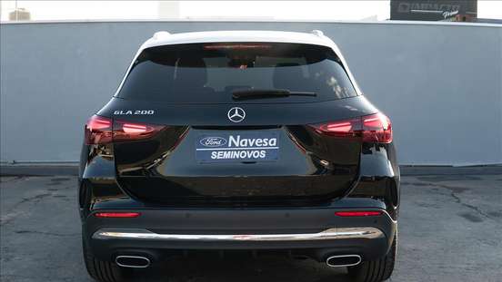 MERCEDES-BENZ-GLA 200-2025