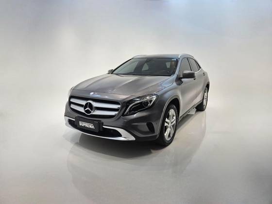 MERCEDES-BENZ GLA 200 1.6 CGI ADVANCE 16V TURBO FLEX 4P AUTOMÁTICO