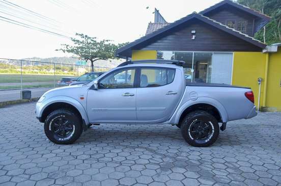 MITSUBISHI-L200 TRITON-2012