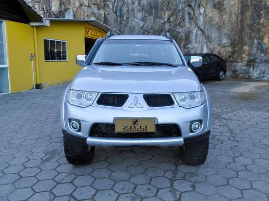 MITSUBISHI-L200 TRITON-3.2 HPE 4X4 CD 16V TURBO INTERCOOLER DIESEL 4P AUTOMÁTICO MITSUBISHI-L200 TRITON-2012