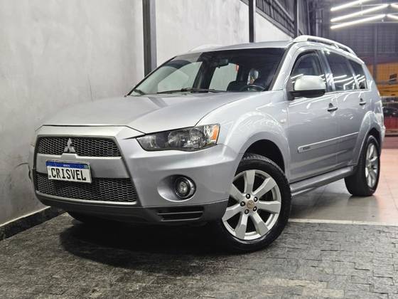 MITSUBISHI OUTLANDER 2.4 4X4 16V GASOLINA 4P AUTOMÁTICO