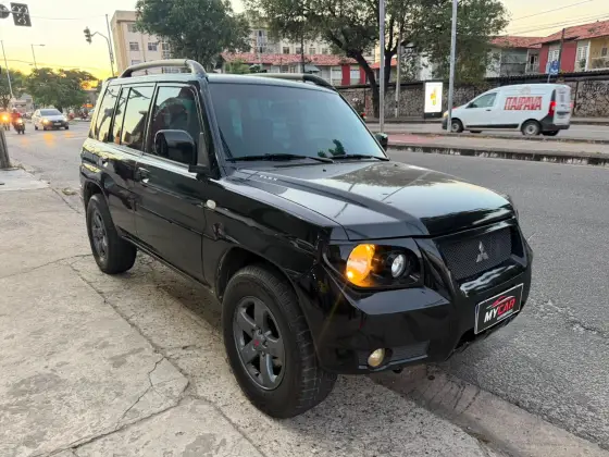 MITSUBISHI PAJERO 2.5 HD 4X4 8V TURBO INTERCOOLER DIESEL 4P MANUAL MITSUBISHI PAJERO 2.5 HD 4X4 8V TURBO INTERCOOLER DIESEL 4P MANUAL