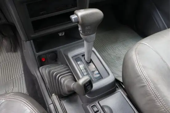 MITSUBISHI-PAJERO-1998