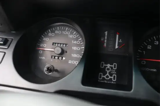 MITSUBISHI-PAJERO-1998