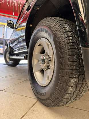 MITSUBISHI-PAJERO-2001