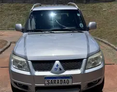 MITSUBISHI PAJERO TR4 2.0 4X2 16V 140CV FLEX 4P AUTOMÁTICO MITSUBISHI PAJERO TR4 2.0 4X2 16V 140CV FLEX 4P AUTOMÁTICO