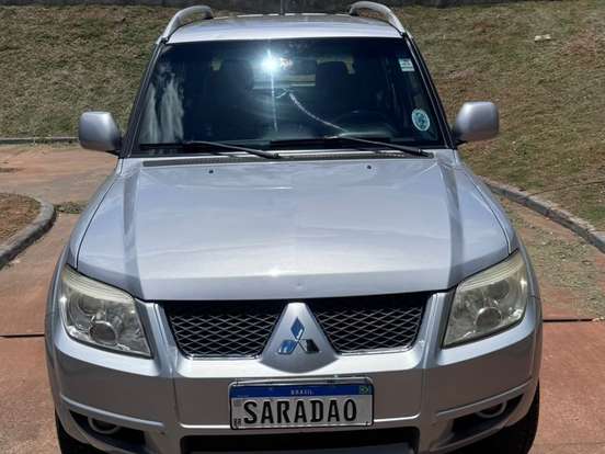 MITSUBISHI-PAJERO TR4-2.0 4X2 16V 140CV FLEX 4P AUTOMÁTICO MITSUBISHI-PAJERO TR4-2012