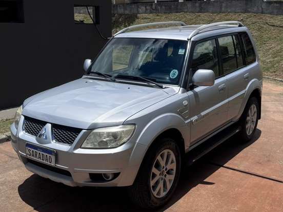 MITSUBISHI-PAJERO TR4-2.0 4X2 16V 140CV FLEX 4P AUTOMÁTICO MITSUBISHI-PAJERO TR4-2012