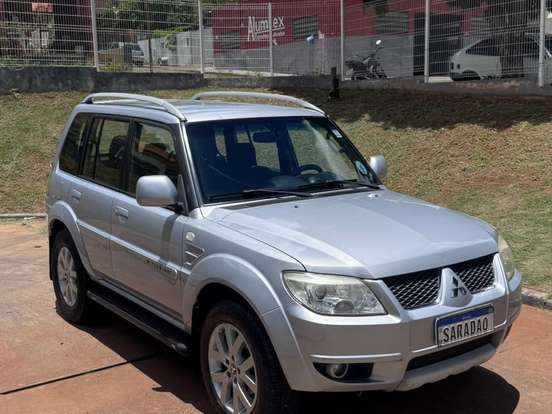 MITSUBISHI-PAJERO TR4-2.0 4X2 16V 140CV FLEX 4P AUTOMÁTICO MITSUBISHI-PAJERO TR4-2012