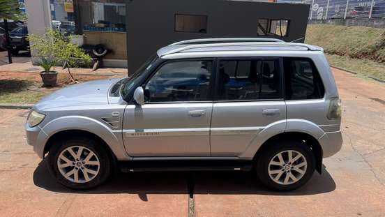 MITSUBISHI-PAJERO TR4-2012