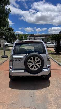 MITSUBISHI-PAJERO TR4-2.0 4X2 16V 140CV FLEX 4P AUTOMÁTICO MITSUBISHI-PAJERO TR4-2012