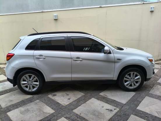 MITSUBISHI-ASX-2012