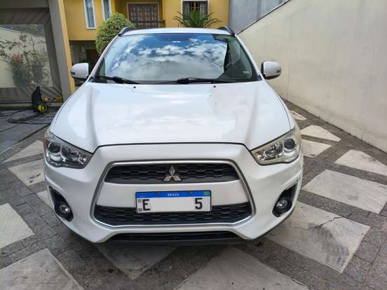 MITSUBISHI-ASX-2012
