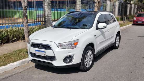 MITSUBISHI-ASX-2012