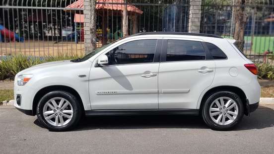 MITSUBISHI-ASX-2012