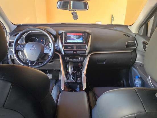 MITSUBISHI-ECLIPSE CROSS-1.5 MIVEC TURBO GASOLINA HPE-S CVT MITSUBISHI-ECLIPSE CROSS-2019