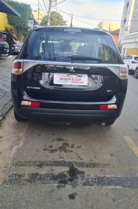 MITSUBISHI-OUTLANDER-2015
