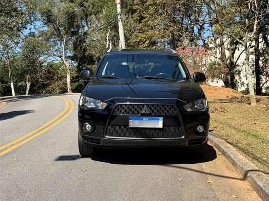 MITSUBISHI-OUTLANDER-3.0 GT 4X4 V6 24V GASOLINA 4P AUTOMÁTICO MITSUBISHI-OUTLANDER-2010