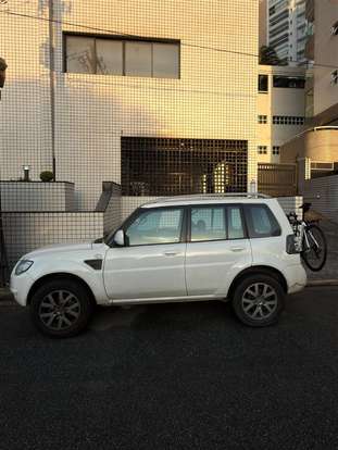 MITSUBISHI-PAJERO TR4-2013