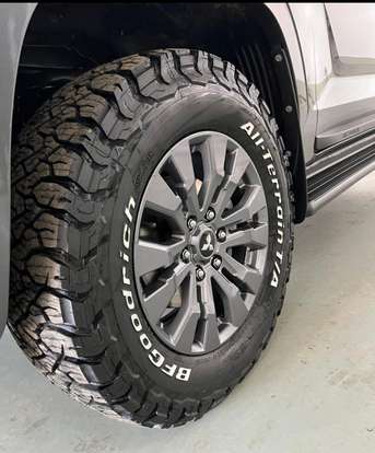 MITSUBISHI-TRITON-2.4 BITURBO DIESEL CD HPE 4X4 AUTOMÁTICO MITSUBISHI-TRITON-2025