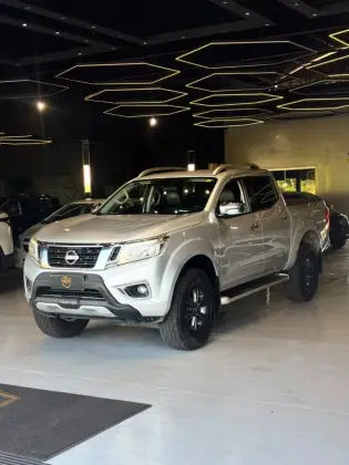 NISSAN FRONTIER 2.3 16V TURBO DIESEL LE CD 4X4 AUTOMÁTICO