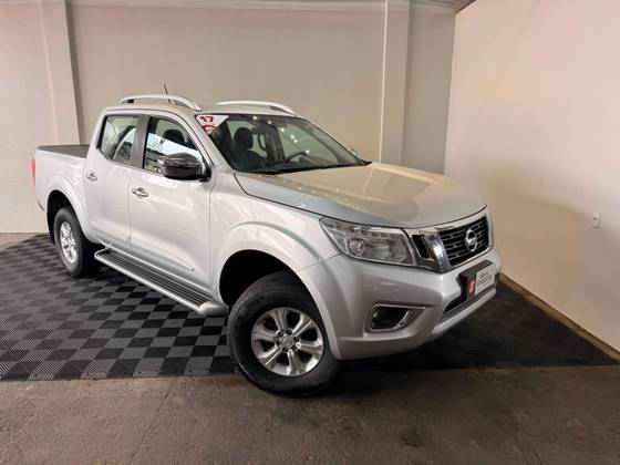 NISSAN FRONTIER 2.3 16V TURBO DIESEL LE CD 4X4 AUTOMÁTICO