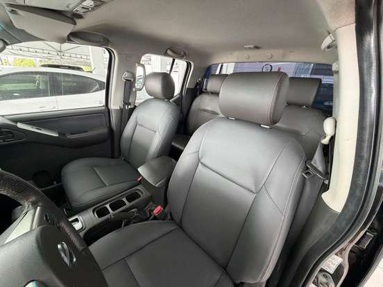 NISSAN-FRONTIER-2012