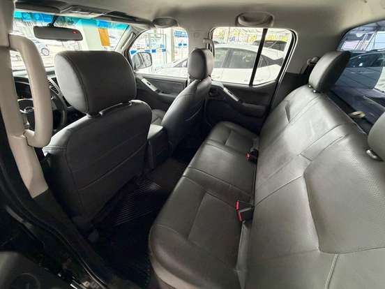 NISSAN-FRONTIER-2012