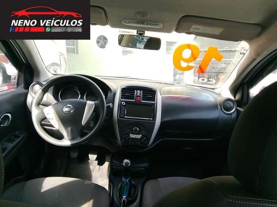 NISSAN-VERSA-2018