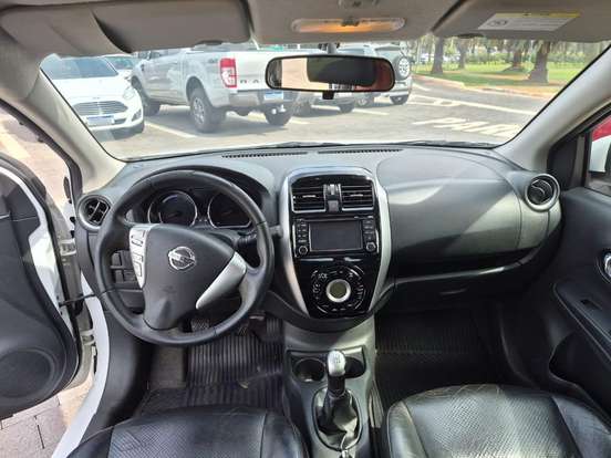 NISSAN-VERSA-1.6 16V FLEXSTART UNIQUE 4P MANUAL NISSAN-VERSA-2015