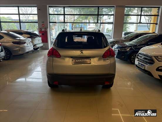 PEUGEOT-2008-2022