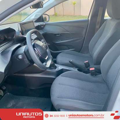 PEUGEOT-208-2023