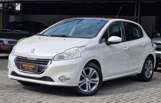 PEUGEOT 208 1.6 GRIFFE 16V FLEX 4P AUTOMÁTICO
